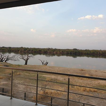 Sandpiper Villas Chobe Kasane Exterior photo