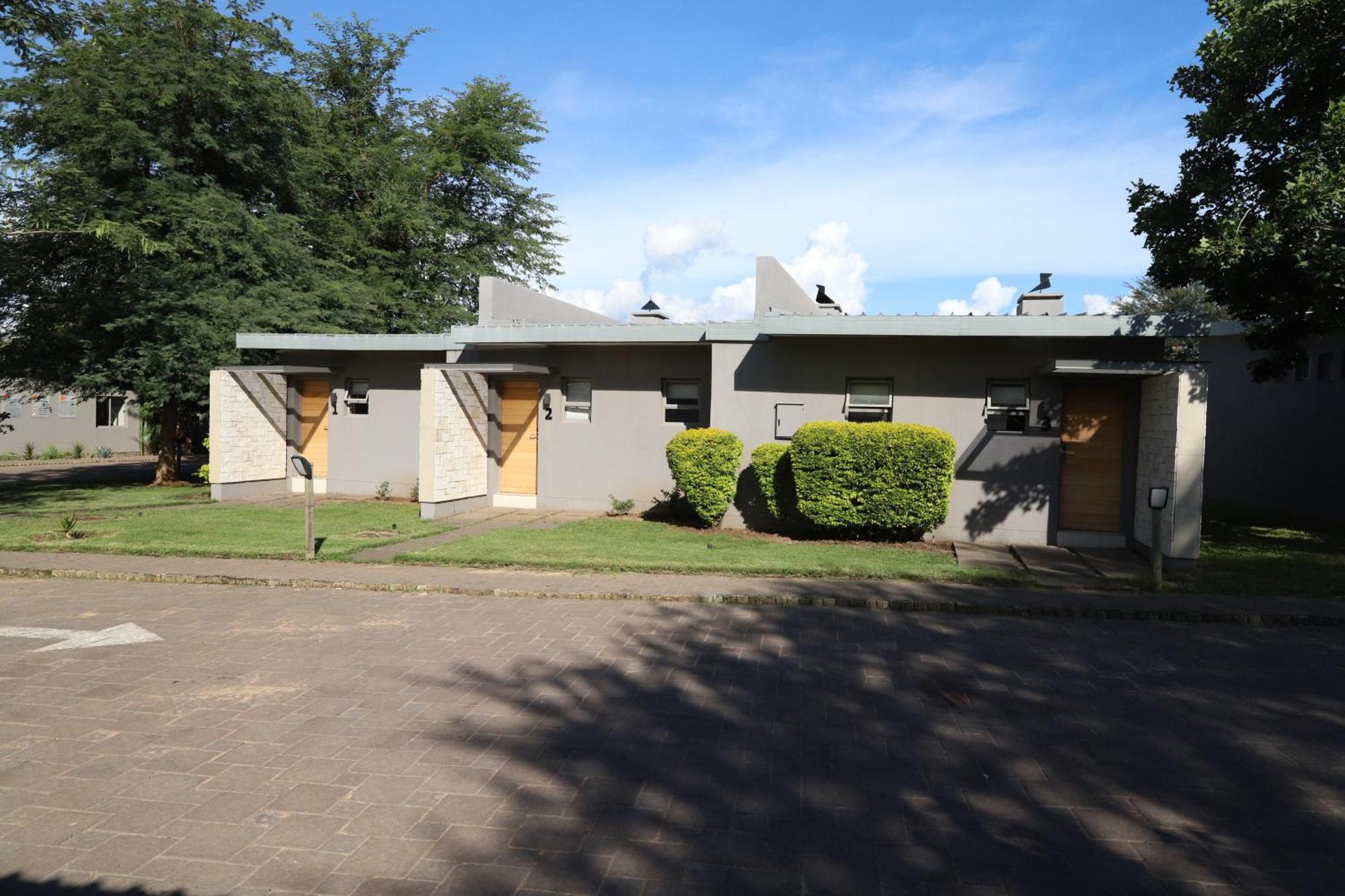 Sandpiper Villas Chobe Kasane Exterior photo